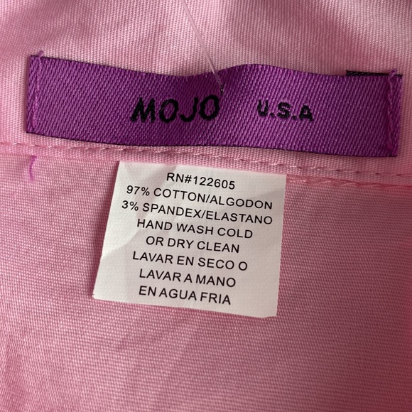 Mojo USA Hot From Hollywood Barbie pink long sleeved button down shirt. NWT. Med - Picture 11 of 11